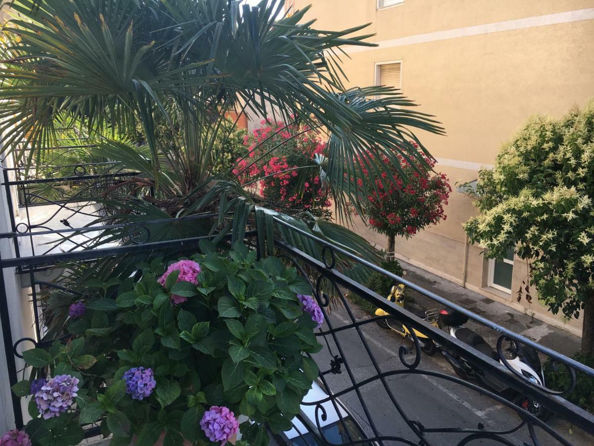 Ferienwohnung Rodeo Drive Viareggio Exterior foto