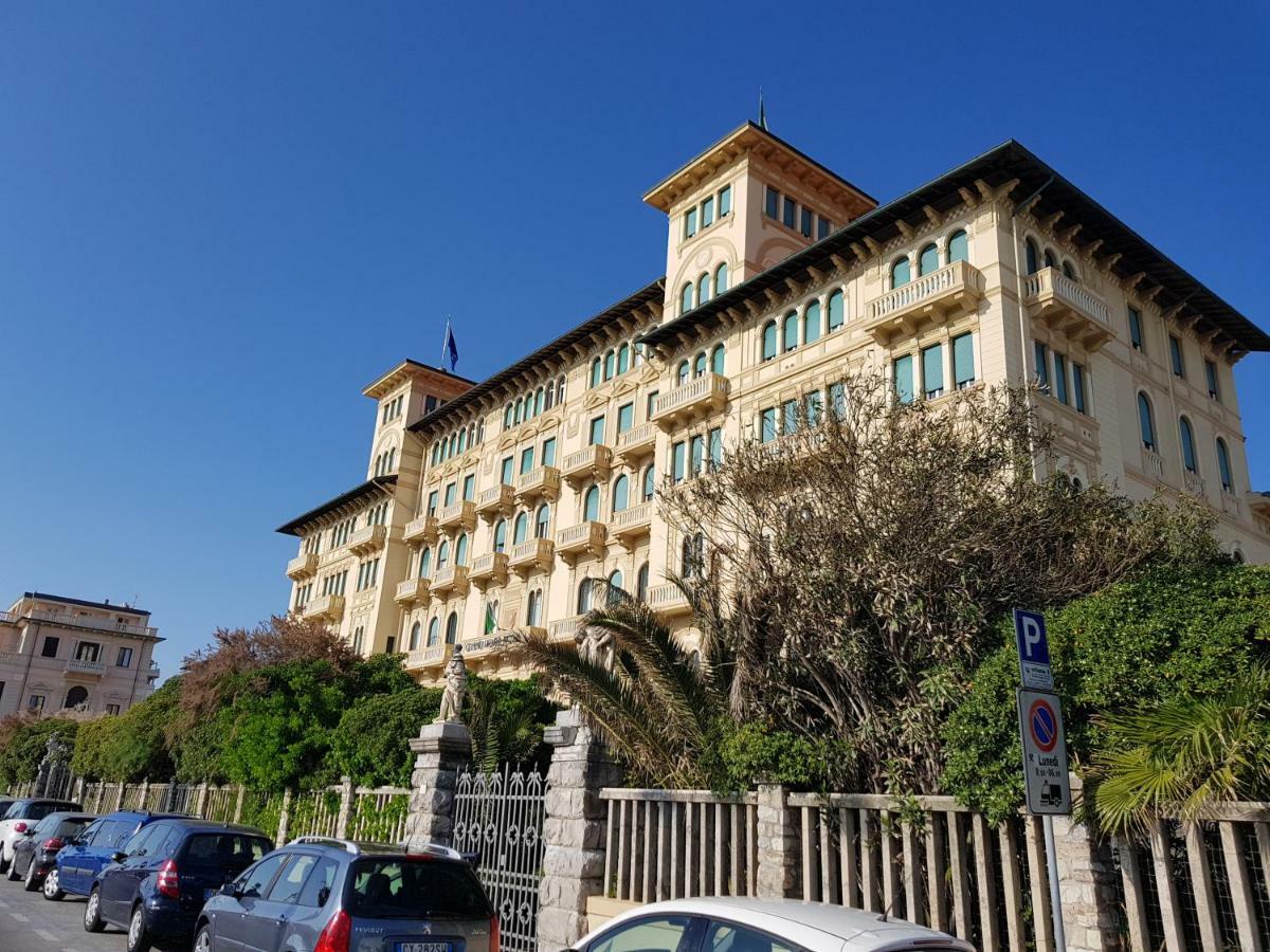 Ferienwohnung Rodeo Drive Viareggio Exterior foto