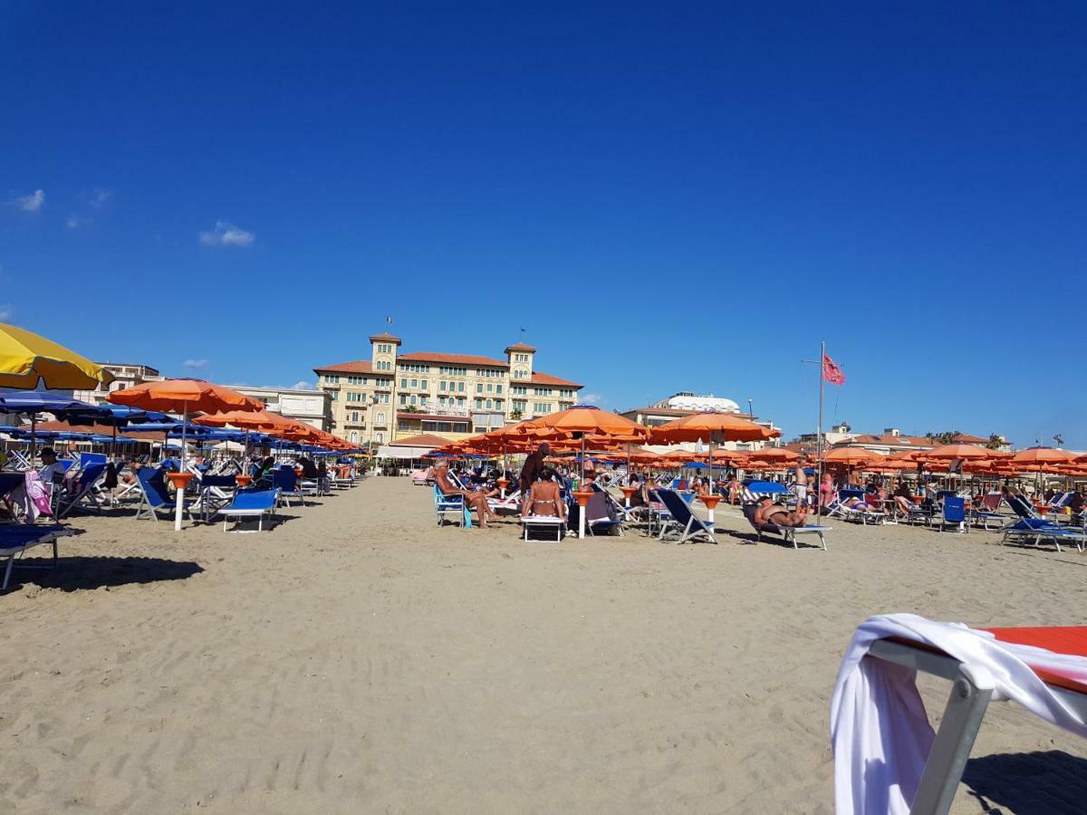 Ferienwohnung Rodeo Drive Viareggio Exterior foto