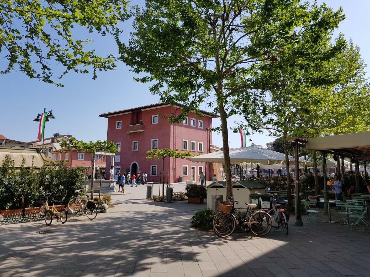 Ferienwohnung Rodeo Drive Viareggio Exterior foto